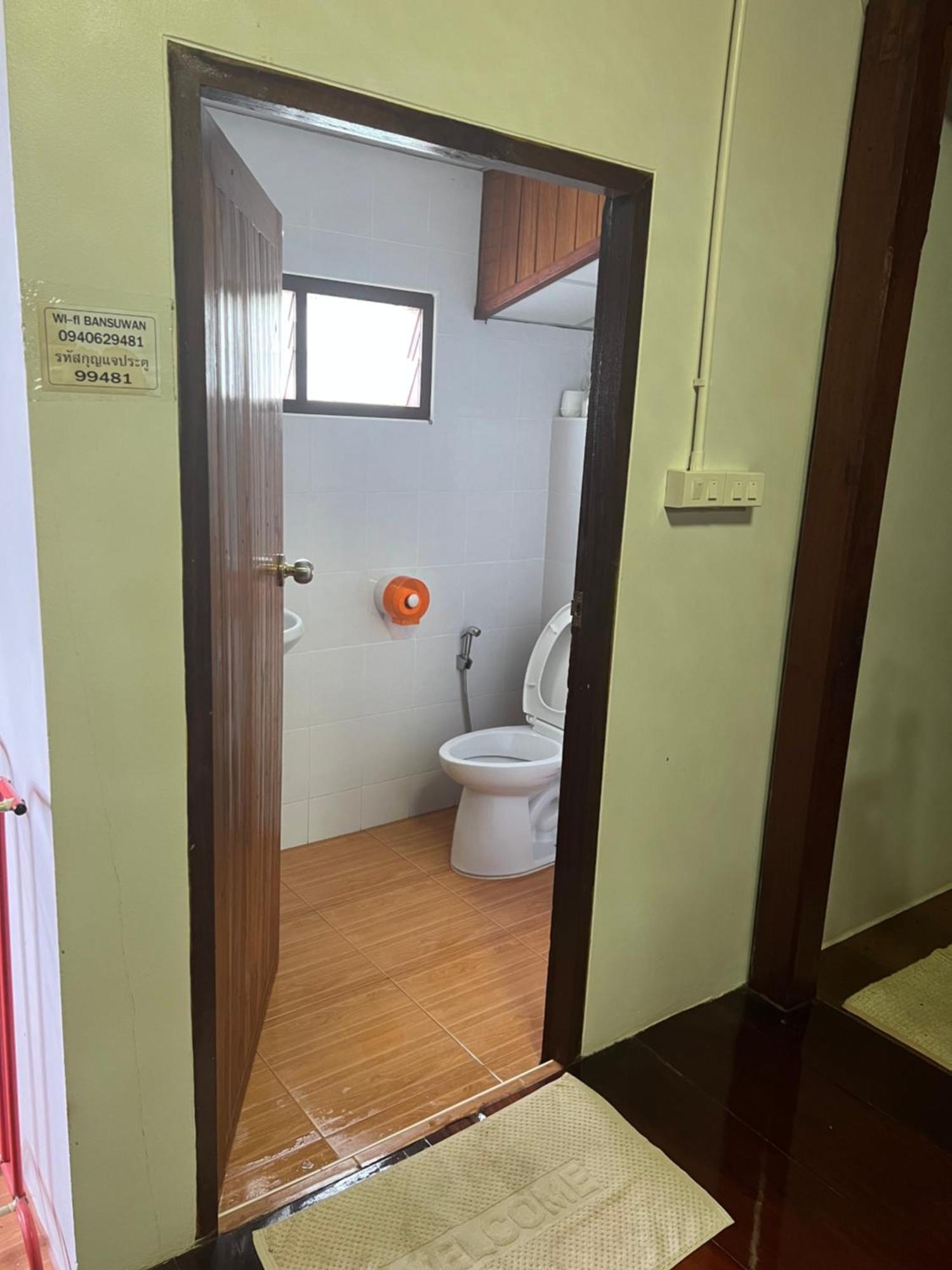 Bansuwan Homestay Амфава Екстериор снимка
