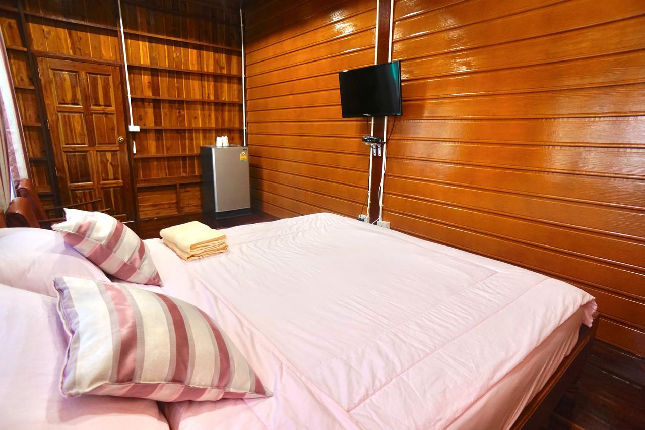 Bansuwan Homestay Амфава Екстериор снимка