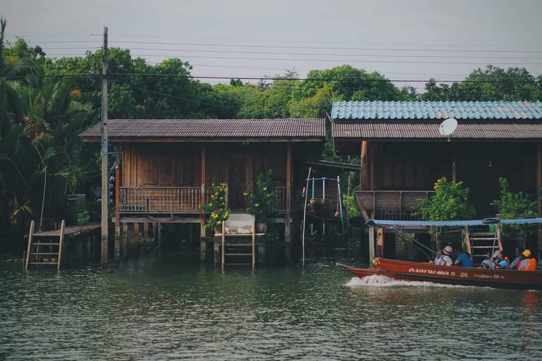 Bansuwan Homestay Амфава Екстериор снимка